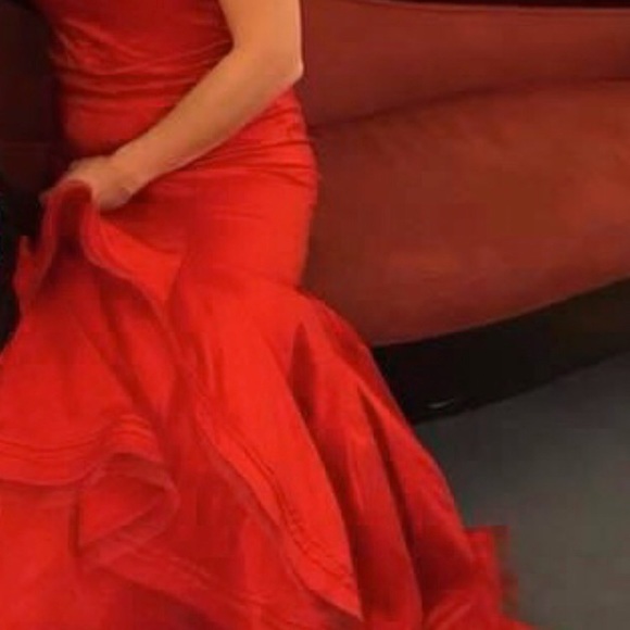 Red Mermaid Formal Evening Gown - Picture 4 of 9